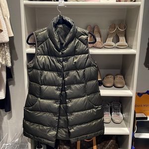 Lululemon olive green vest